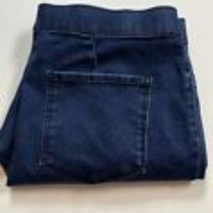 No Boundaries Jeans Size 19 Junior. Flare Bottom Legs. Pleated Down From legs.‎